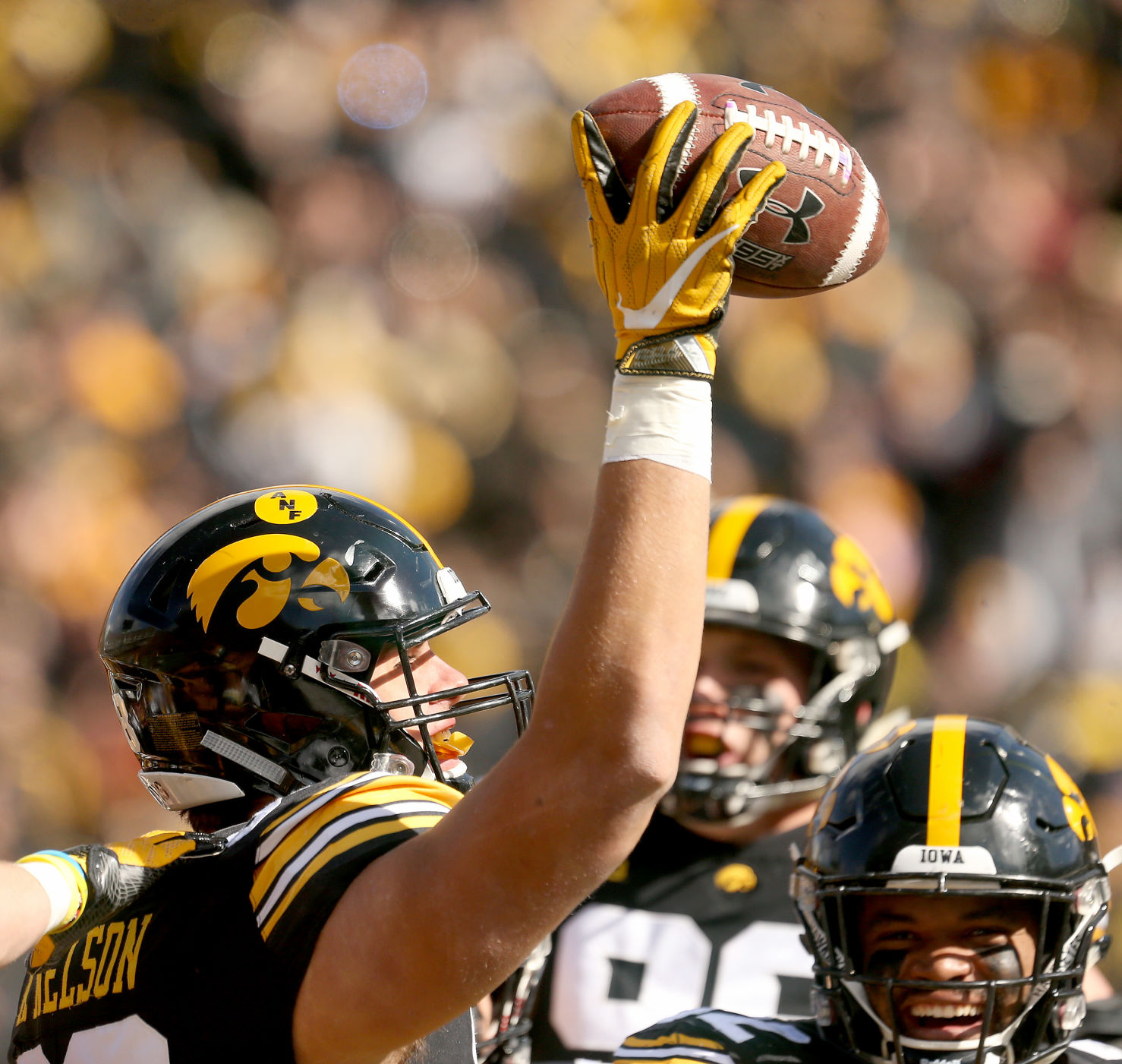 102018-Iowa-Maryland FB-009